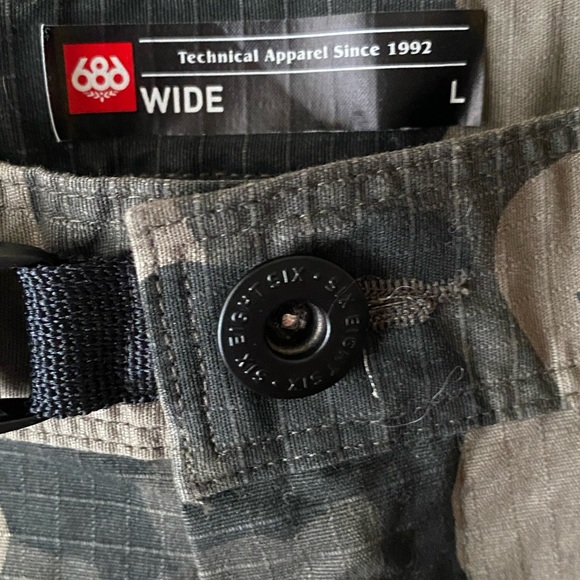 686 Cruiser Gray Camo Cotton Ripstop Wide Leg Tech Pants SZ L - Picture 3 of 10